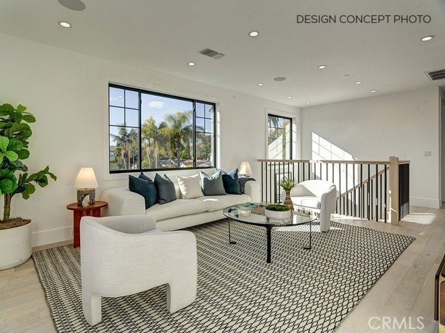 Detail Gallery Image 6 of 10 For 586 35th St, Manhattan Beach,  CA 90266 - 5 Beds | 4/1 Baths