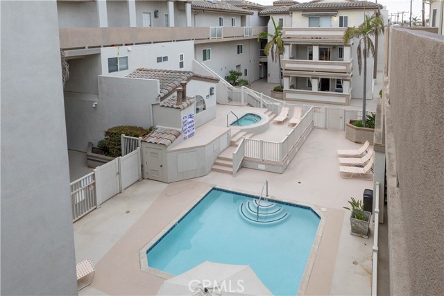 1516 Pacific Coast, Huntington Beach CA: https://media.crmls.org/medias/c158d6cb-c164-4b22-88cc-2e6c7cd4c3fb.jpg