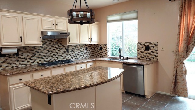 21107 Oakleaf Canyon Drive, Newhall CA: https://media.crmls.org/medias/c158da08-5ad0-4f67-bd1a-0e6d295b18ca.jpg