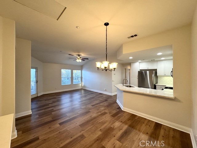 Detail Gallery Image 9 of 41 For 41685 Woodridge Ave #2,  Murrieta,  CA 92562 - 2 Beds | 2 Baths