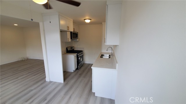 5333 Hyde Street, Los Angeles CA: https://media.crmls.org/medias/c1596893-a402-4111-a4d2-8e94a4af08c8.jpg