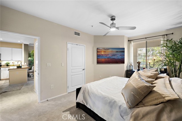 3247 Watermarke Place, Irvine CA: https://media.crmls.org/medias/c159bd5e-5dba-49c9-9d26-5b7878e75b20.jpg