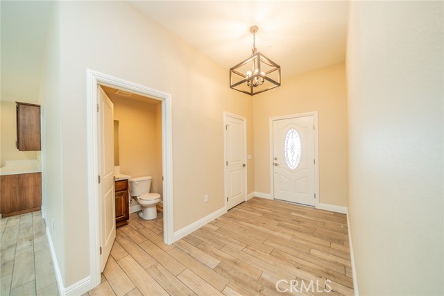 Detail Gallery Image 17 of 44 For 1275 Hollister, Pinon Hills,  CA 92372 - 4 Beds | 2 Baths