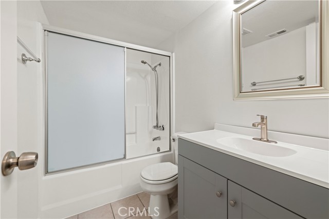 18752 Mandan Street, Canyon Country CA: https://media.crmls.org/medias/c15a4dc2-a169-42a9-b40a-37993f44e11c.jpg