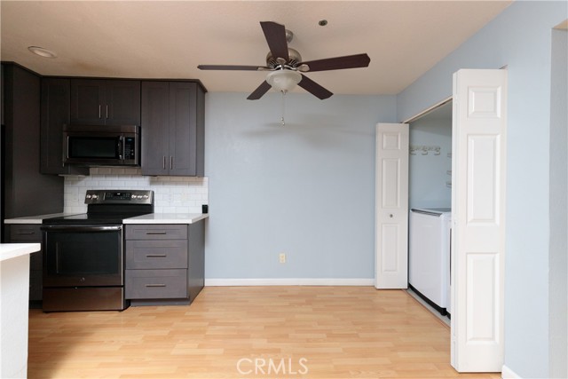 Detail Gallery Image 3 of 12 For 3500 S Greenville, Santa Ana,  CA 92704 - 2 Beds | 2 Baths