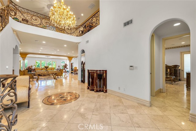 22349 Dolorosa Street, Woodland Hills CA: https://media.crmls.org/medias/c15b21ba-547b-42d6-92ae-a70fa5fd2a4c.jpg
