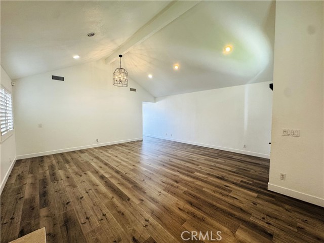 4393 Via Majorca, Cypress CA: https://media.crmls.org/medias/c15b7d1e-a825-4f97-aebf-2e170f547b08.jpg