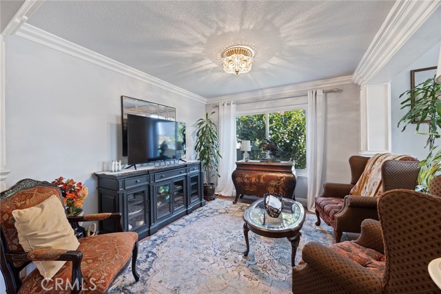 Detail Gallery Image 10 of 26 For 26831 Valpariso, Mission Viejo,  CA 92691 - 4 Beds | 3/1 Baths