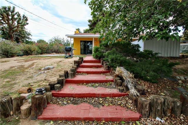 56616 Joshua, Yucca Valley CA: https://media.crmls.org/medias/c15c1e83-8187-471a-91ee-feea654f4b35.jpg