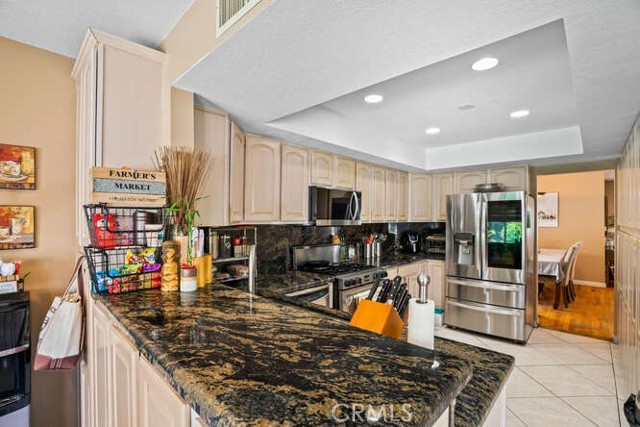 732 Cordova Avenue, Glendale CA: https://media.crmls.org/medias/c15c66ae-5744-473d-985d-bc9e2db3dfe2.jpg