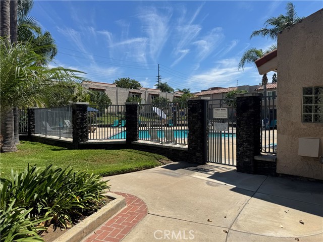 Detail Gallery Image 21 of 31 For 700 W La Veta Ave #F3,  Orange,  CA 92868 - 2 Beds | 2 Baths