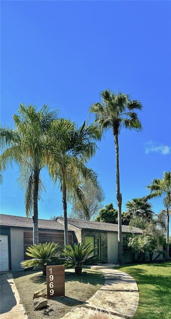 Detail Gallery Image 1 of 1 For 1969 Monrovia Ave, Costa Mesa,  CA 92627 - 4 Beds | 2 Baths