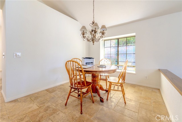 Detail Gallery Image 4 of 19 For 2667 Victoria Park, Riverside,  CA 92506 - 3 Beds | 2 Baths