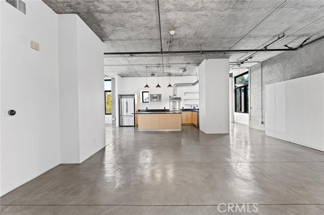 Detail Gallery Image 9 of 41 For 835 Locust Ave #322,  Long Beach,  CA 90813 - 1 Beds | 1 Baths