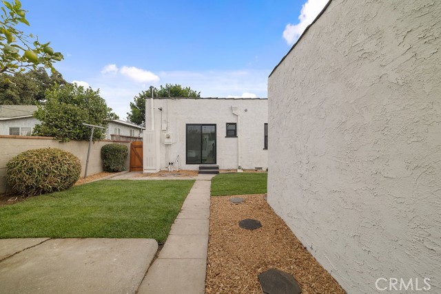 Detail Gallery Image 34 of 44 For 6119 Haas, Los Angeles,  CA 90047 - 3 Beds | 2/1 Baths