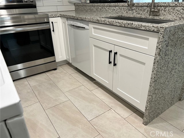 Detail Gallery Image 7 of 19 For 74443 Driftwood Dr #D,  Palm Desert,  CA 92260 - 2 Beds | 1/1 Baths