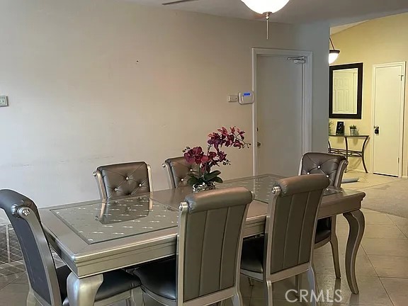 https://media.crmls.org/medias/c15ff155-1e23-4786-9a67-cb16241f7e7e.jpg?preset=X-Large