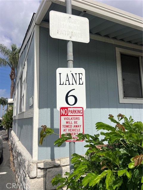 Entrance to home, Lane 6