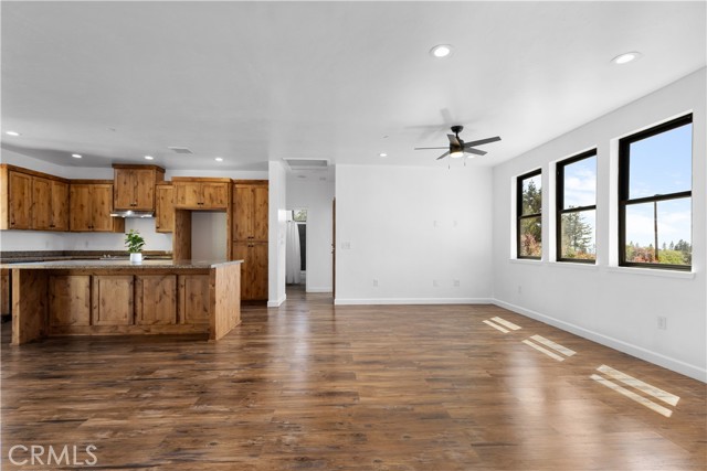Detail Gallery Image 9 of 37 For 6010 Sunny Ln, Paradise,  CA 95969 - 3 Beds | 2 Baths