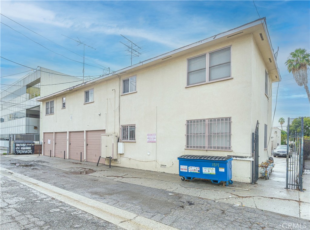 MLS #OC25281827 image #6