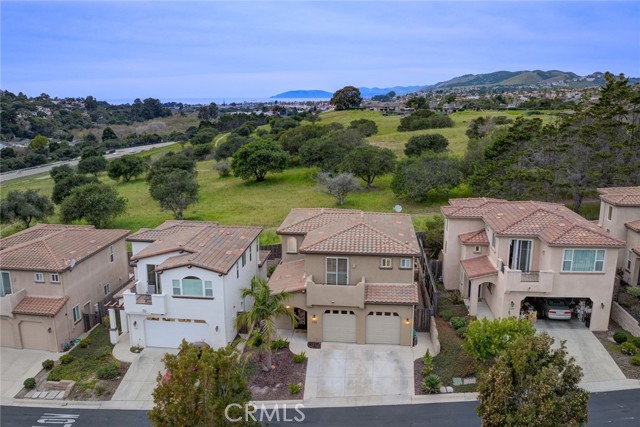 Detail Gallery Image 27 of 30 For 120 Village Cir, Pismo Beach,  CA 93449 - 3 Beds | 2/1 Baths