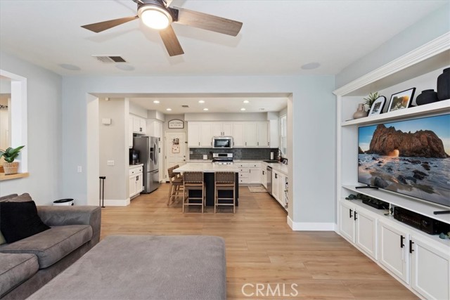 7416 Mayfield Street, Eastvale CA: https://media.crmls.org/medias/c161682c-0dae-45d6-abf0-c464d71a3188.jpg