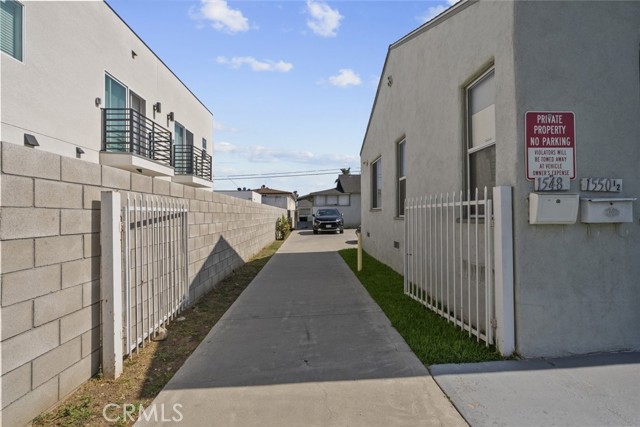 1548 W 84th Street, Los Angeles CA: https://media.crmls.org/medias/c16187b4-ad5d-44dd-bd4d-26b7d48293f5.jpg