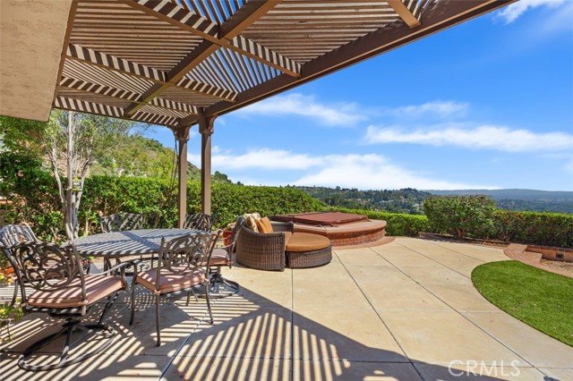6150 E West View Drive, Orange CA: https://media.crmls.org/medias/c163200b-d2aa-4cbf-8c93-0fcab93176de.jpg
