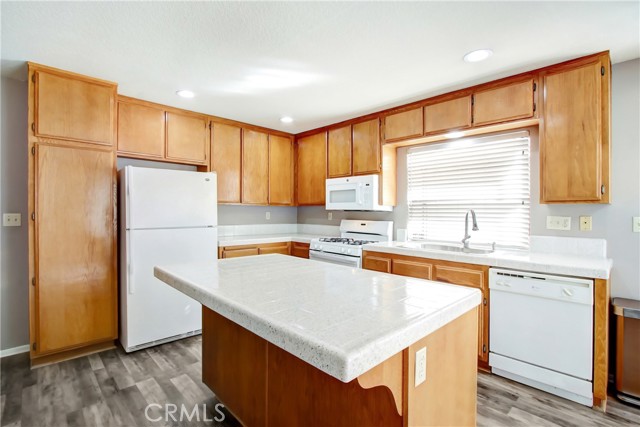 Detail Gallery Image 9 of 20 For 1049 Olympic Ave, Banning,  CA 92220 - 3 Beds | 2/1 Baths