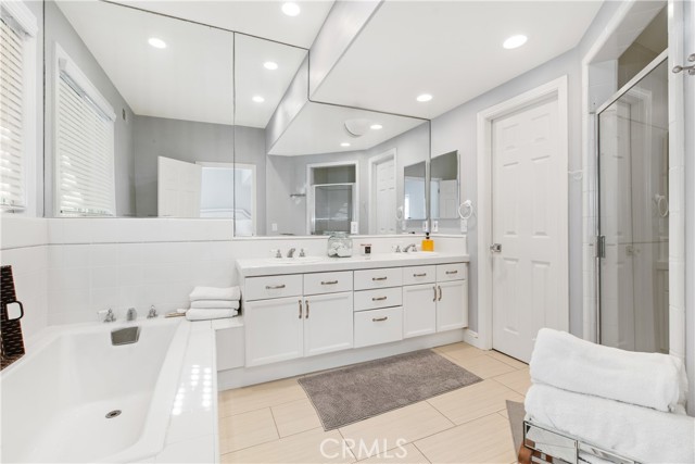 Detail Gallery Image 23 of 33 For 608 Poinsettia Ave #B,  Corona Del Mar,  CA 92625 - 2 Beds | 2 Baths