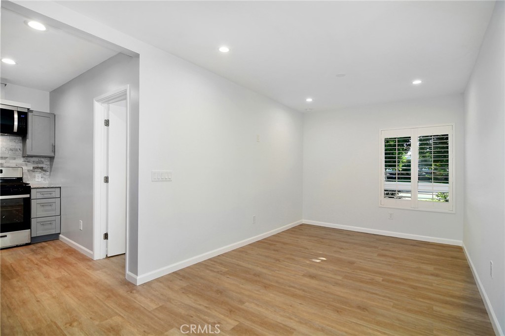 MLS #SR25268277 image #9