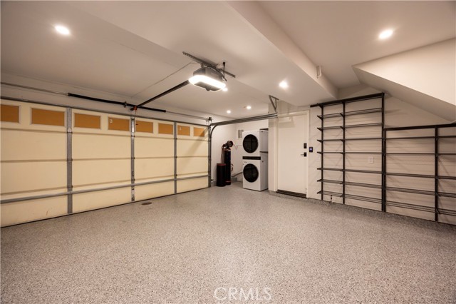 1 Moon Dust, Irvine CA: https://media.crmls.org/medias/c164b8a0-3ea0-4990-b2f1-38cbe0b2b6bc.jpg