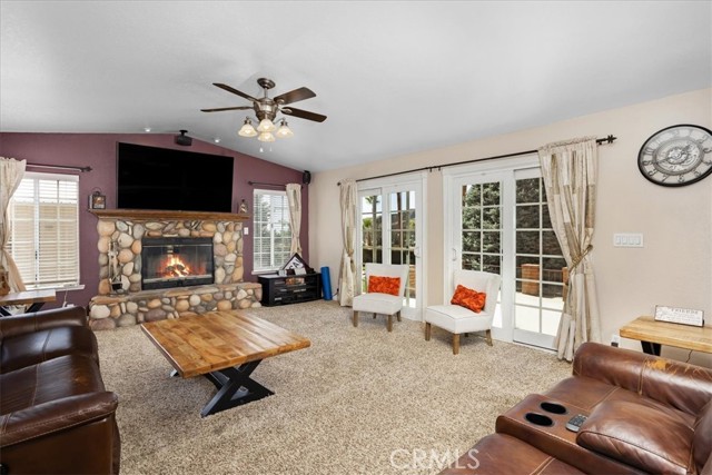 35225 Crystal Street, Yucaipa CA: https://media.crmls.org/medias/c164da72-c3cd-4a74-836b-9ab01c7cdc9d.jpg