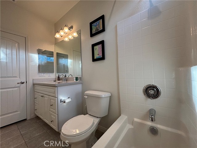 1466 Elliott Court, Redlands CA: https://media.crmls.org/medias/c1660f6c-3fdf-4b02-a0e6-bce1165e9d20.jpg