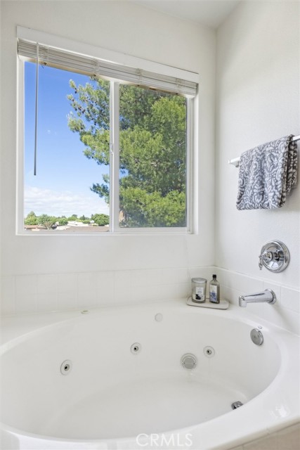 Detail Gallery Image 32 of 51 For 2304 Latigo Ct, Paso Robles,  CA 93446 - 5 Beds | 3 Baths