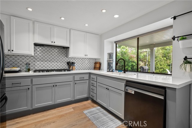Detail Gallery Image 1 of 47 For 25842 Vaquero Ct, Valencia,  CA 91355 - 4 Beds | 3 Baths