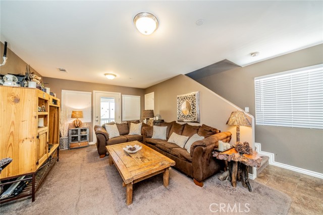 Detail Gallery Image 11 of 41 For 576 Rose Ln, Twin Peaks,  CA 92391 - 3 Beds | 2/1 Baths