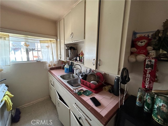 Detail Gallery Image 13 of 21 For 1260 E 49th St, Los Angeles,  CA 90011 - – Beds | – Baths