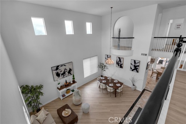 33736 Emerald Creek Court, Temecula CA: https://media.crmls.org/medias/c168cbfb-7a9b-456e-93b1-c30c3fa0b727.jpg