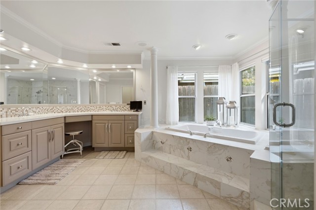 Detail Gallery Image 47 of 61 For 2134 Cottonwood Cir, Visalia,  CA 93277 - 4 Beds | 3 Baths