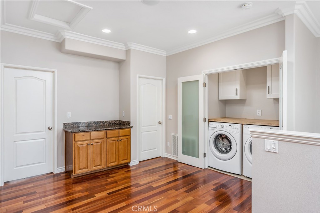 MLS #OC25244088 image #7