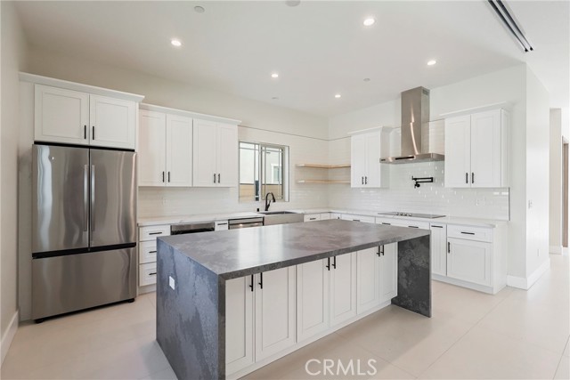 Detail Gallery Image 7 of 30 For 10347 Mapledale St, Bellflower,  CA 90706 - 4 Beds | 3 Baths