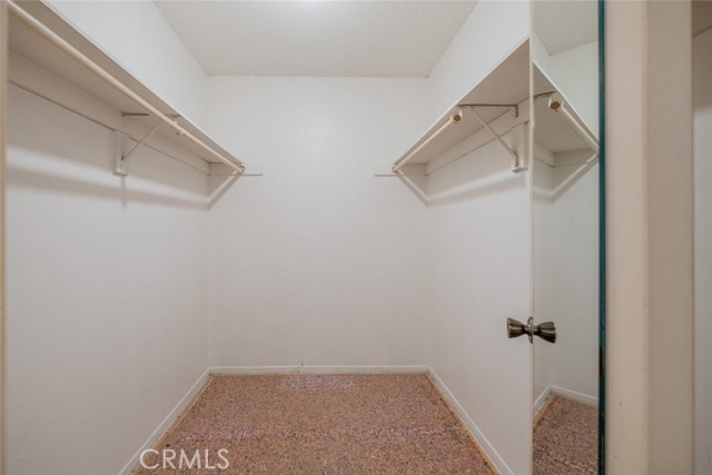 Detail Gallery Image 26 of 28 For 1745 Holly Dr #201,  Glendale,  CA 91206 - 3 Beds | 2 Baths