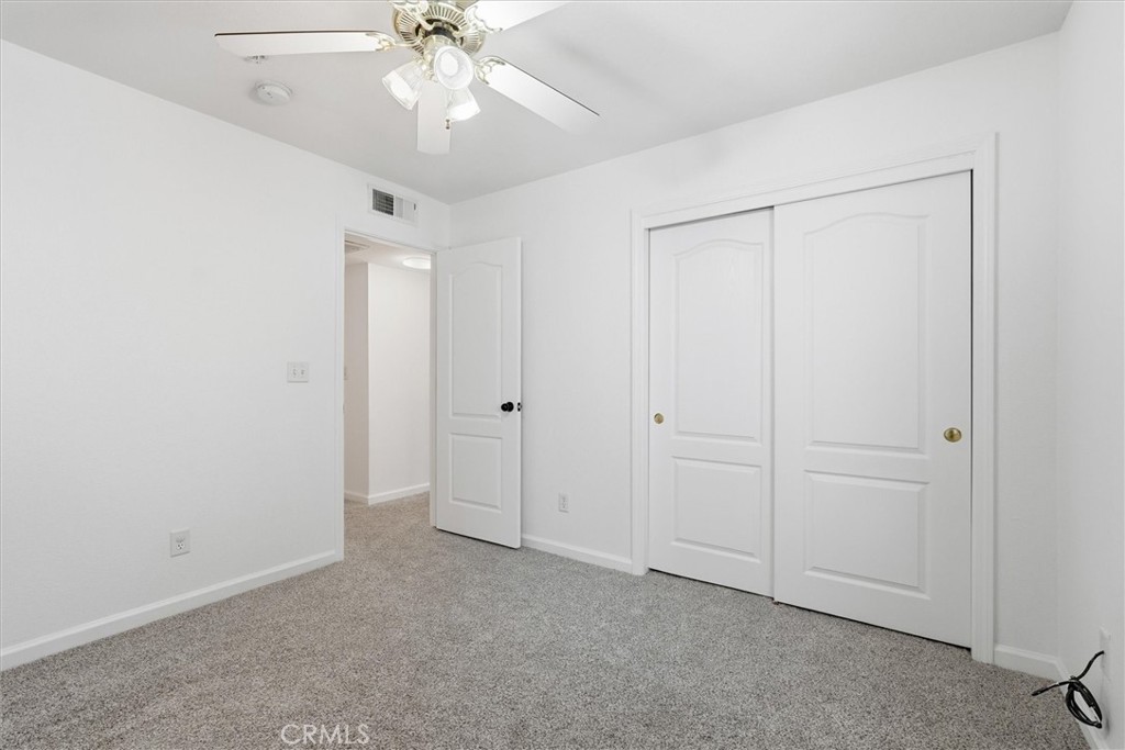 https://media.crmls.org/medias/c16afb19-bfbc-449d-9bdc-01a3d92f177e.jpg?preset=X-Large