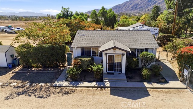 8876 Pigeon Pass, Moreno Valley CA: https://media.crmls.org/medias/c16b0154-4935-45de-9ae7-e99833f96b0b.jpg