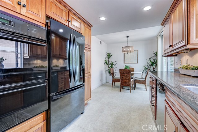 Detail Gallery Image 14 of 36 For 510 S Catalina Ave #2,  Redondo Beach,  CA 90277 - 3 Beds | 2 Baths