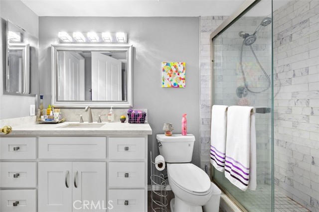 Detail Gallery Image 18 of 35 For 4501 Cedros #239,  Sherman Oaks,  CA 91403 - 2 Beds | 2 Baths