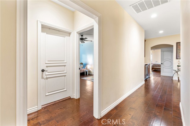 Image 6 of 57 For 11523 Willins