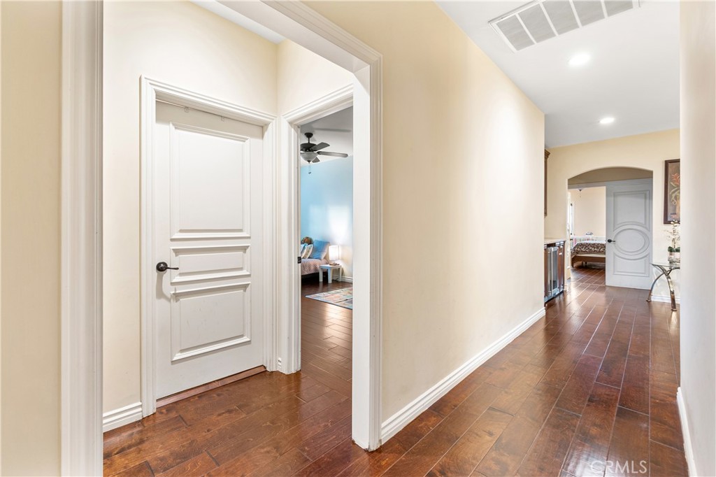 MLS #DW25229258 image #6