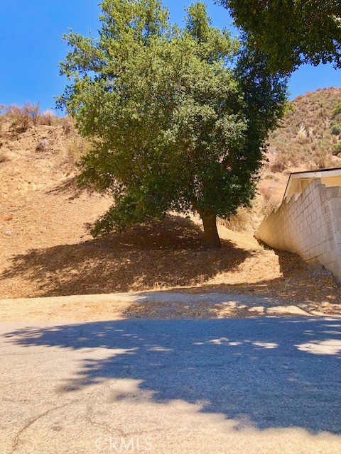 0 Lincoln Ave, Castaic CA: https://media.crmls.org/medias/c16ca7cd-2fc4-41b1-a1ed-582d20bec88b.jpg